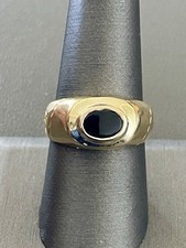 18KT Yellow Gold Black Onyx  E  Engraved Ring. Size 8.75 M47 
