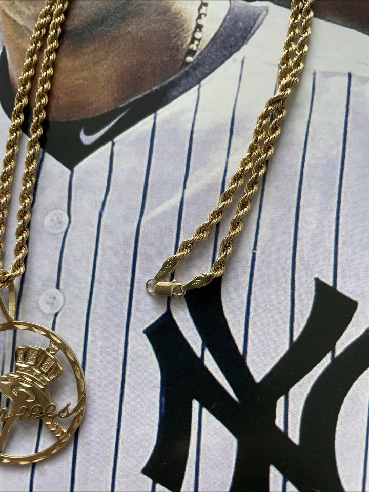 Sombrero de copa 14k Y-G logotipo de Michael Anthony Yankees de Nueva York con cadena de oro 10k Foto 4 de 4