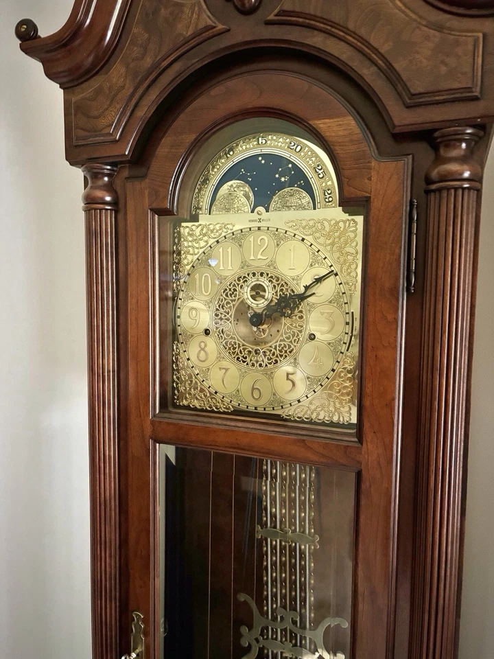 Reloj Abuelo Howard Miller Foto 4 de 4