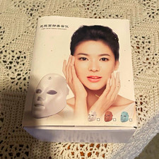 LED Light Therapy Face Mask Device, 7 Settings, Portable, White/Pink C01A