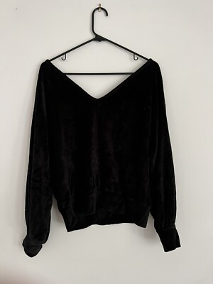 express one eleven tops