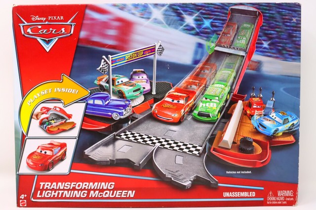disney pixar cars transforming lightning mcqueen playset