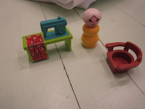 Fisher Price Vintage Little People Grandma Green Sewing Machine Play Toy green