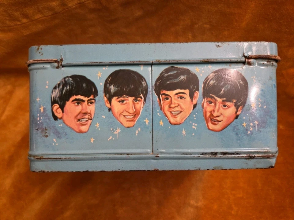 Fiambrera metálica The Beatles Aladdin 1965 sin termo vintage Foto 4 de 4