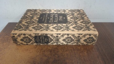 The Complete Tales & Poems Of Edgar Allan Poe (by the author: Edgar Allan Po...
