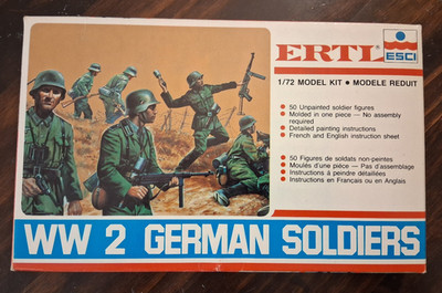 ESCI German Soldiers  HO 1/72  WWII VERY LARGE SOLID BOX Figures on sprue
