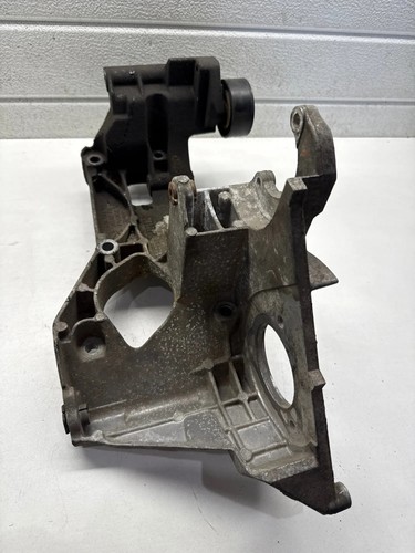 VW PASSAT B7 362 Generatorhalterung 038903143H 2.00 Diesel 2011 32054201