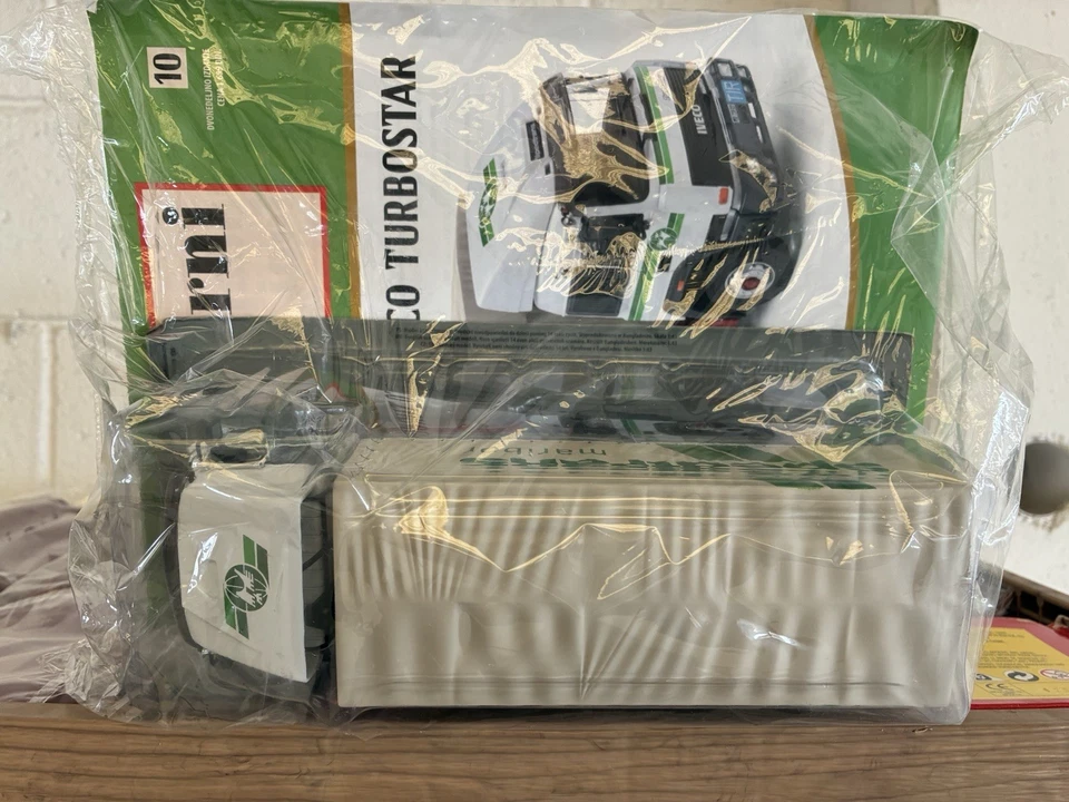 Camion Iveco Turbostar Spedtrans Maribor scala 1/43 Edicola Serbia - Immagine 2 di 2