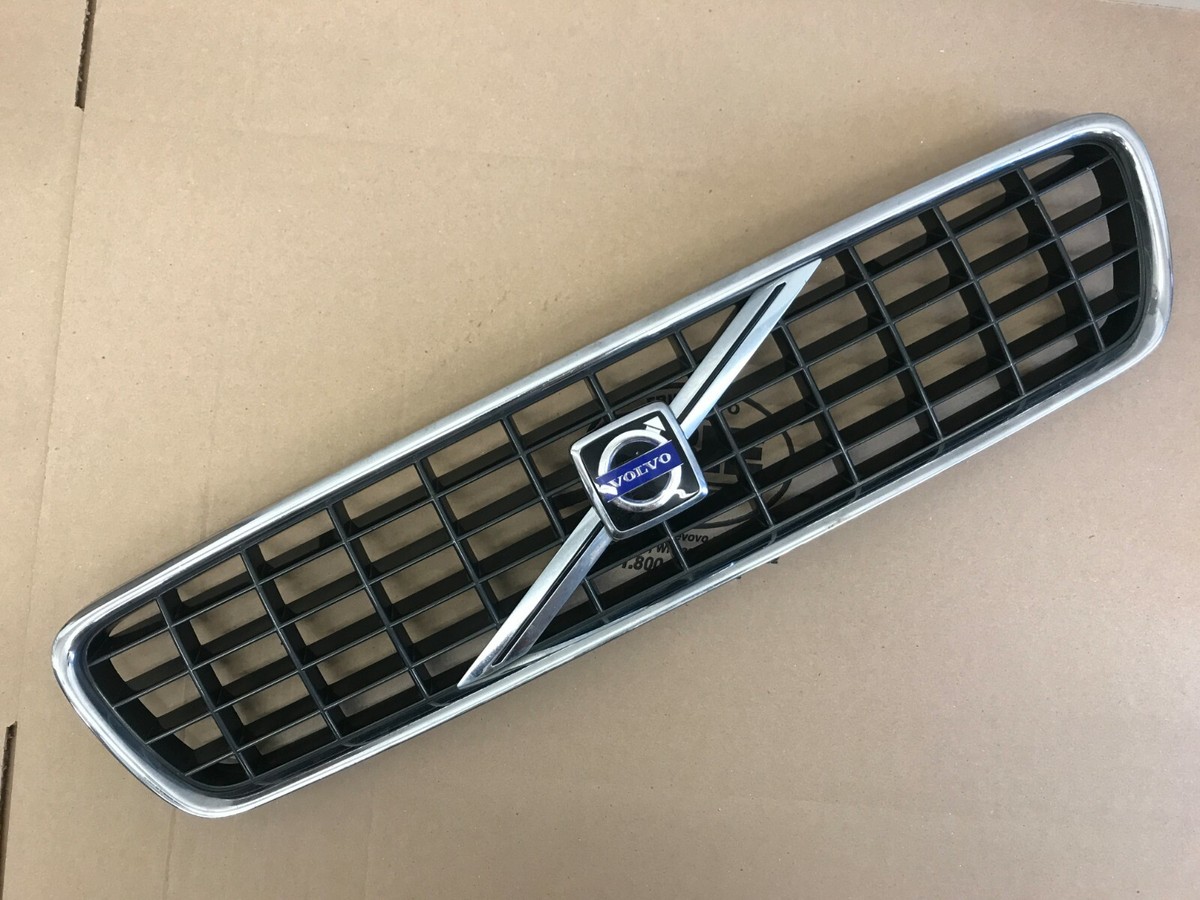 04.5-07 Volvo S40 V50 Upper Grill 8620116 | eBay