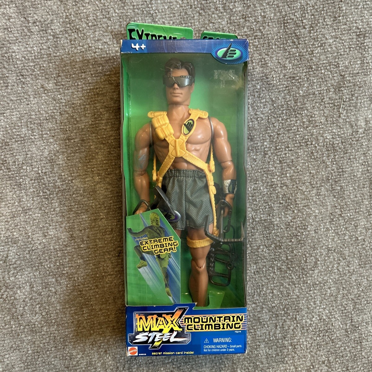 B3 MAX STEEL Extreme Sports MOUNTAIN CLIMBING ACTION DOLL IN
