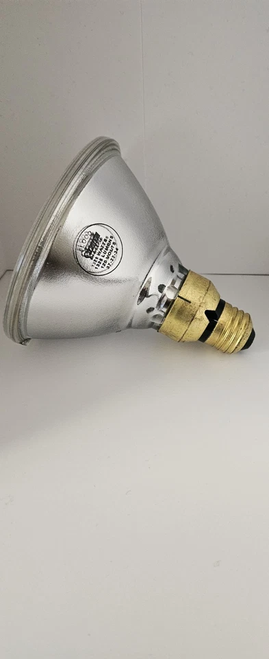 Feit electricIndoor/Outdoor PAR38 Flood Medium Base 90W Replacement Bulb, 2-pack - Image 3 of 4