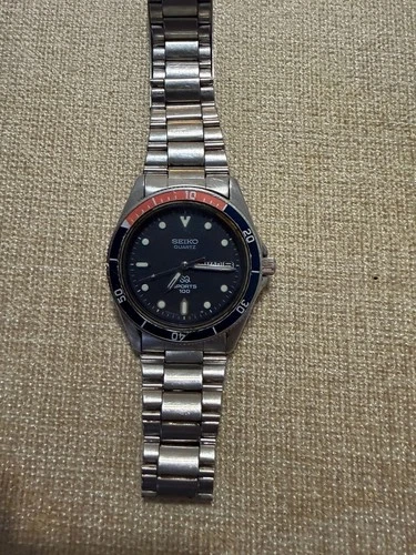 Vintage SeikoPepsi Sports 100 Black Face Divers Watch Fresh Battery Runs Great