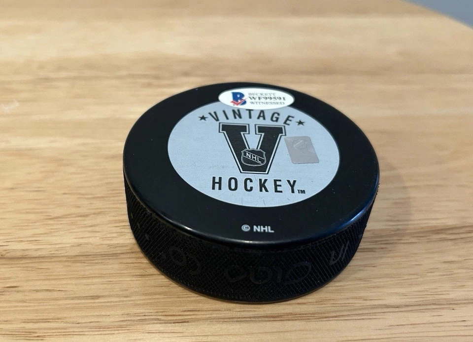 Disco de hockey autografiado Grant Fuhr Loa Angeles Kings con inscripción "HOF 03" Foto 2 de 2