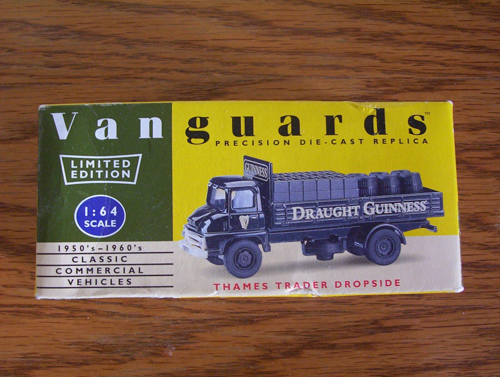 1:64 VANGUARDS VA15002 THAMES TRADER DROPSIDE GUINNESS