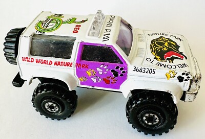 Wild World Nature Park 4 X 4 Truck 1/64 Scale 3  Length Bronco Or Blazer Toy