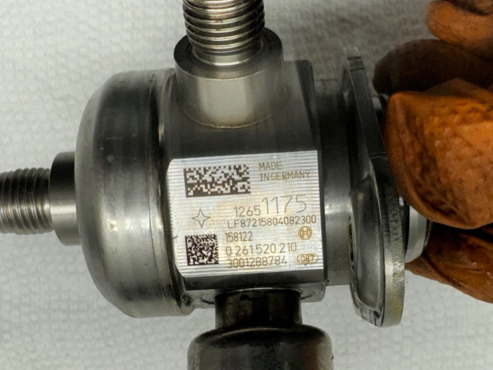 Conjunto de bomba de combustible de alta presión OEM barato Cadillac ATS CTS 2013-2015 12651175 Foto 3 de 4