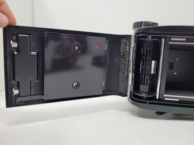 Mamiya C330 Pro Film Camera DS 105mm F3.5 Lens W/ Case