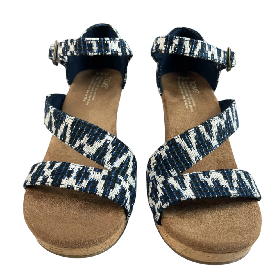 Sandalias de cuña TOMS para mujer talla 8,5 azul blanco correa al tobillo tacón de corcho punta abierta Foto 3 de 4