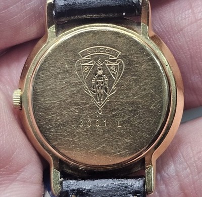 Vintage Gucci Watch Red Green Stripe Roman Numerals 3001M  display picture 3