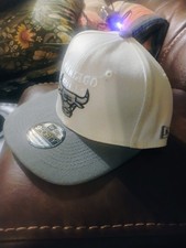 New Era Chicago Bulls Exclusive Grey Gunmetal White 9FIFTY Snapback Hat Cap