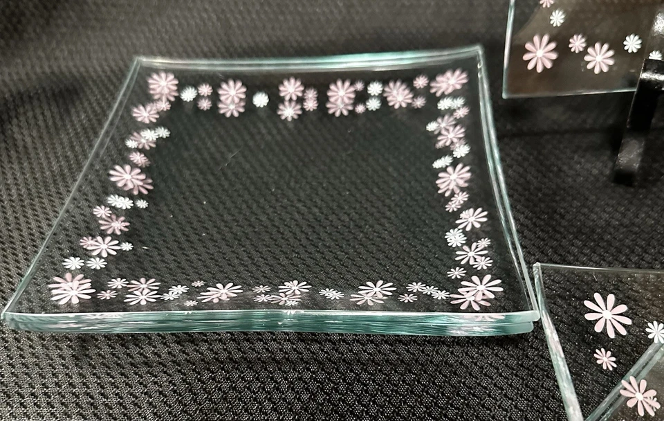 Pampered Chef 6” Daisy Dessert Glass Appetizer/ Snack Plates~Set Of 8~Retired - Image 4 of 4