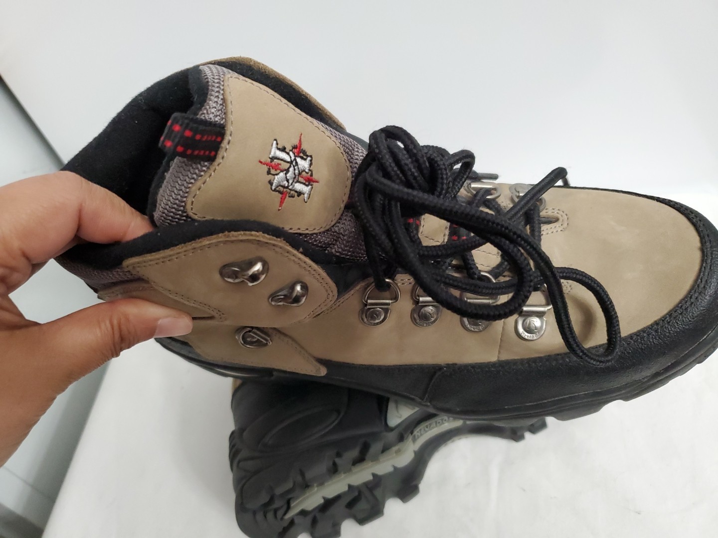 Nevados Anatomical Air Womens Waterproof Leather  Hiking Boots Size 10