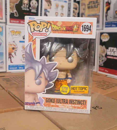 Funko POP! DragonBall Super: Goku (Ultra Instinct) *GITD* #1694 HOT TOPIC 