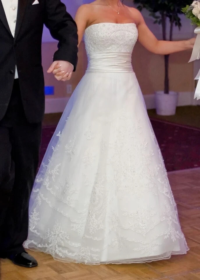 Casablanca Bridal Dazzling 1971 Dress 12 Ivory Tulle Lace