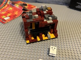 Lego Minecraft Micro World 21106 The Nether Ghast & Zombie Pigman Micromobs