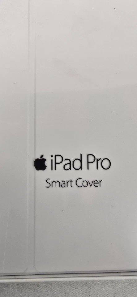 Official Apple iPad Pro 12.9 inch Smart Cover [ White Edition ] NEW - Image 2 of 4