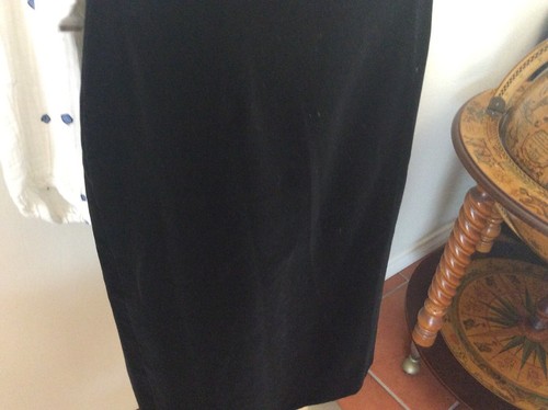 Escada Black Label sz 42 Straight Skirt Black Velvet Cotton - Picture 4 of 8