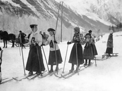 Women Skiers 1911 Photo Poster Print, Vintage Skiing Ski Retro Wall Art
