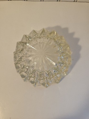 Vintage Clear Glass Cigarette/ Cigar Ashtray/ Trinket Dish Starburst Pattern - Picture 4 of 5