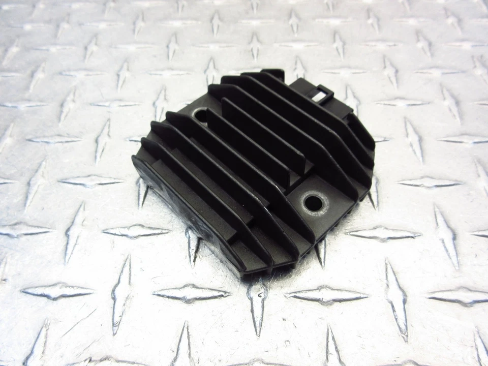 KAWASAKI ZR750 ZR7S ZR 750 2003 01-05 REGULADOR DE VOLTAJE RECTIFICADOR PROBADO POR FABRICANTE ORIGINAL Foto 3 de 4