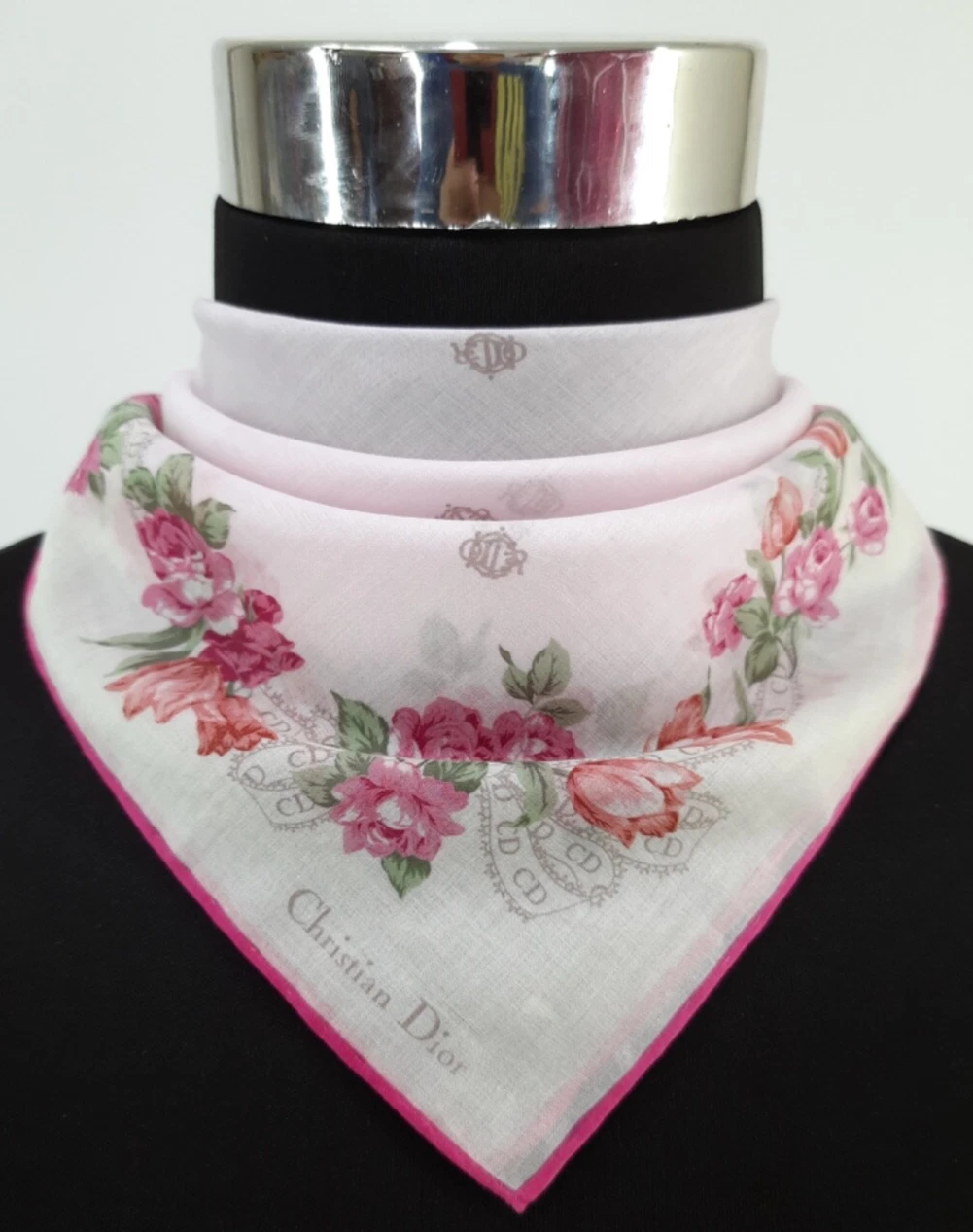 Ancien foulard foulard Christian Dior fleurs bandana mouchoir haut usure
