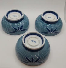 ASIAN VINTAGE Japanese Porcelain Blue Leaf Rice/ Sauce  Bowls Set Of 3 No Cracks