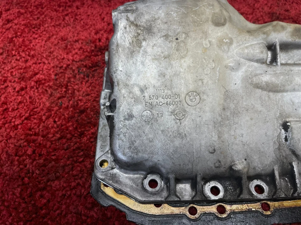 BMW E82 E90 E92 N54 N55 MOTOR CONJUNTO INFERIOR PANELA DE ÓLEO DE ALUMÍNIO FABRICANTE DE EQUIPAMENTO ORIGINAL B5 - Imagem 2 de 4