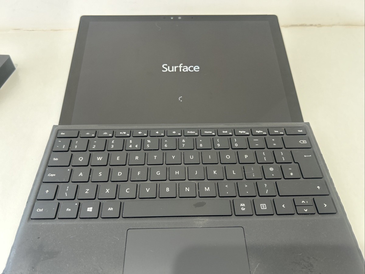 Microsoft Surface 1724 256GB i7 6650 2.2GHz 16GB Windows 10 Pro 1