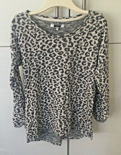 LEOPARD PRINT DIPPED HEM JUMPER 