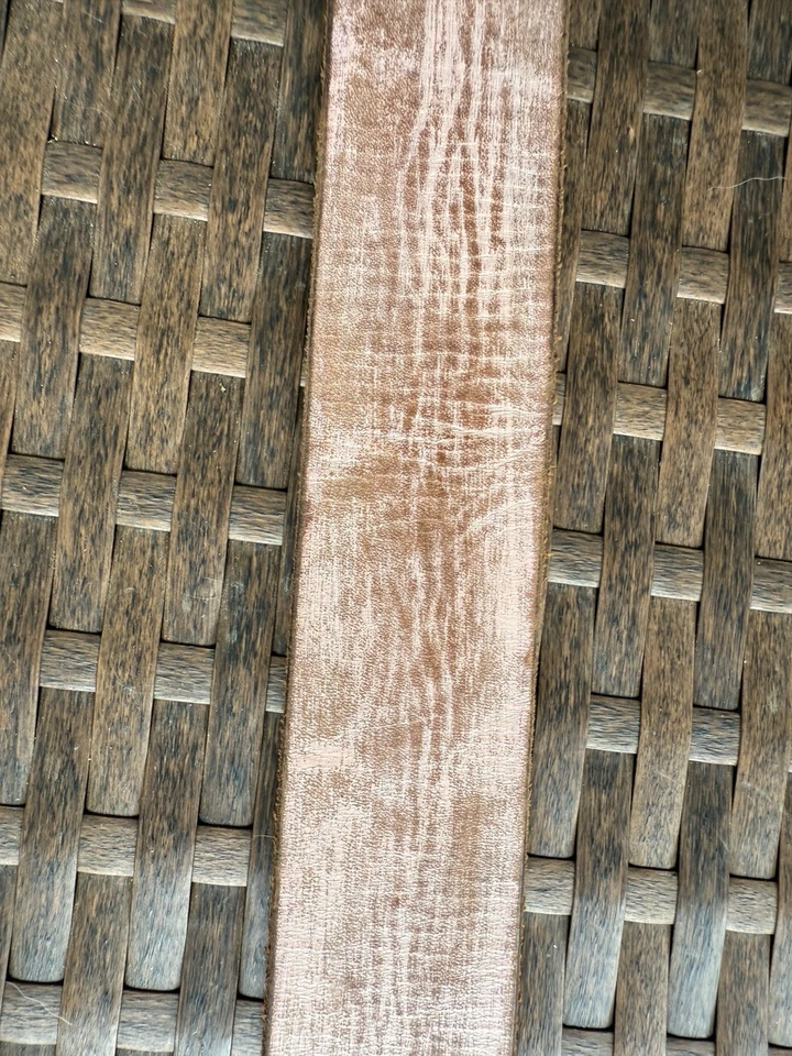 Cinturón de cuero envejecido rosa vintage JOED reciclado hecho en Estados Unidos. Talla 40 Foto 4 de 4