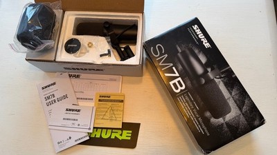 Shure SM7B Dynamic Studio Microphone - Podcasts-Streaming-Vocal-Broadcast
