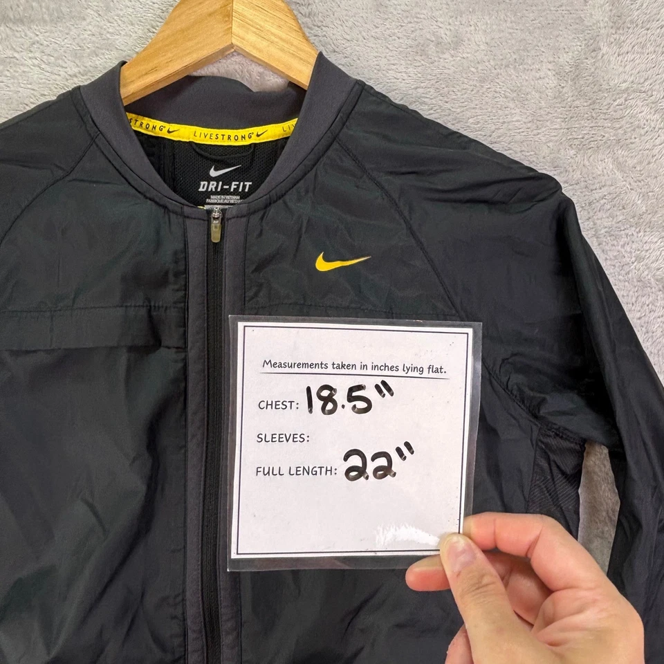 Chaqueta para mujer Nike Dri-Fit negra amarilla ribete Livestrong cremallera completa talla pequeña Foto 4 de 4
