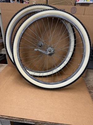 Monark Super Deluxe Firestone Super Cruiser Bicycle 26'' Wheels & WW  Tires