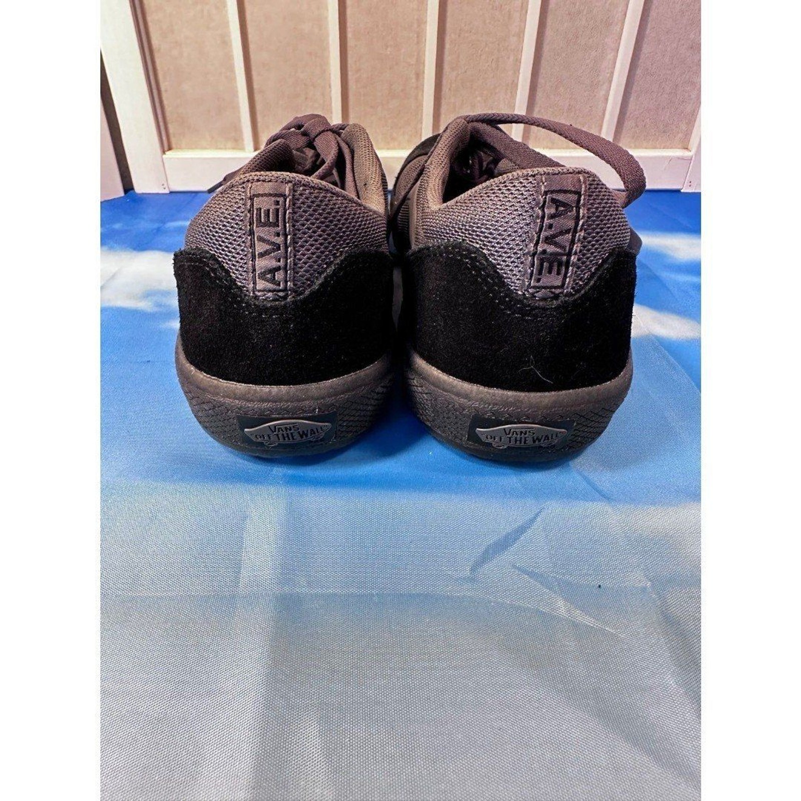 Vans Authentic Sneakers - image 4