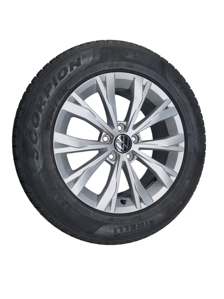 Original VW Tiguan II Montana Felgen Allspace 215 65 17 Pirelli Winterreifen - Bild 4 von 4