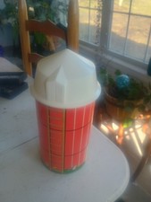 Vintage 1968 Fisher Price #915 Little People Toy Farm SILO & LID