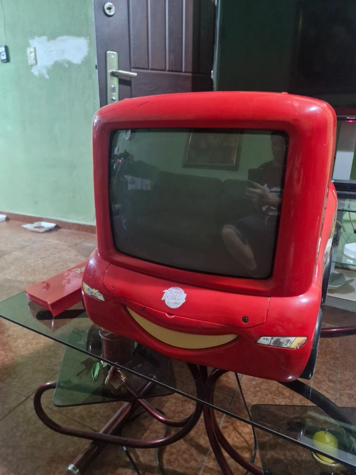 Disney Pixar Cars Lightning McQueen Color 13” CRT TV Working Very Bright CRT - Image 3 of 4