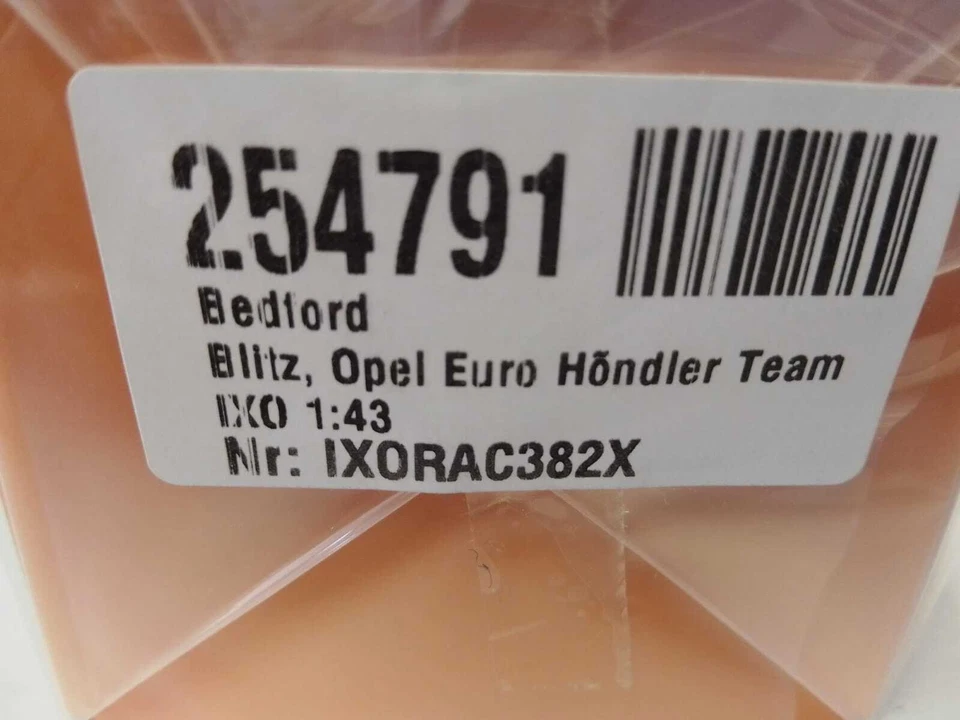 IXO Bedford Blitz Opel Sport Service Rally Assistance 1974 1/43 RAC382X - Immagine 3 di 3