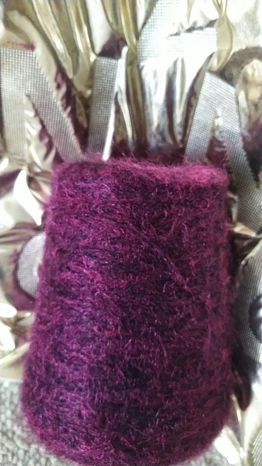 Mohair 32% 25% Wolle auf Konen 400 g fb. Holunder 