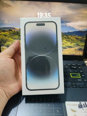 99%N ew&Sealed Apple iPhone 14 pro max  128/256GB Factory UNLOCKED Gift